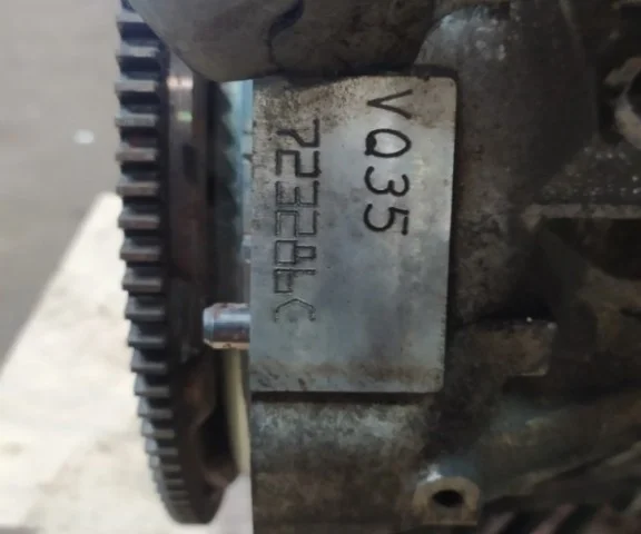 Двигатель для Infiniti M Y50 2005-2010 на фотографиях