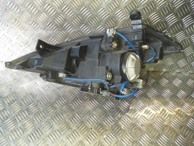 Фара правая для Nissan Murano Z50 JDM 2004-2008 на фотографиях