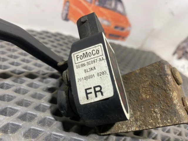 Датчик положения кузова для Volvo XC60 Y20 2008-2017 на фотографиях