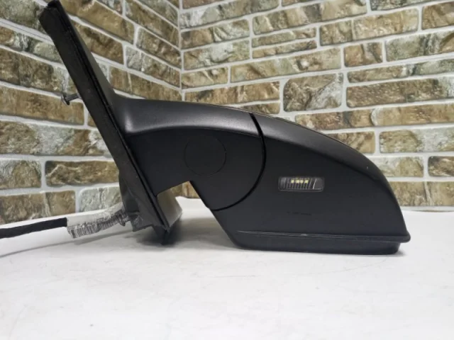 Стекла и зеркала для Mercedes-Benz GL class X166 2012-2016 на фотографиях