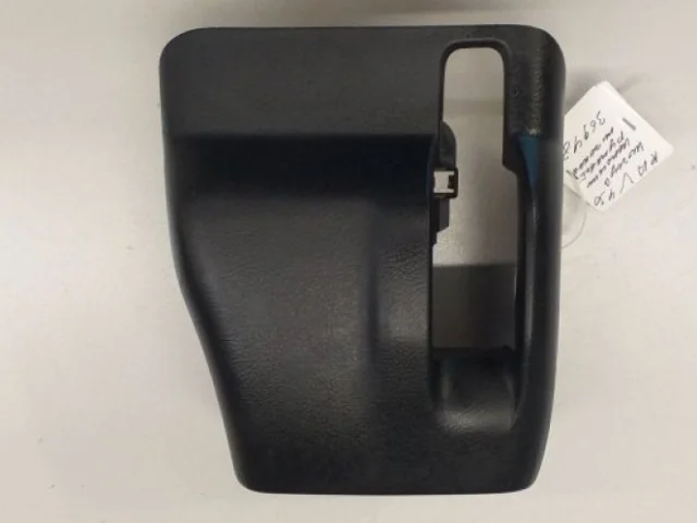 Кожух рулевой колонки для Toyota RAV4 XA30 2005-2012 на фотографиях