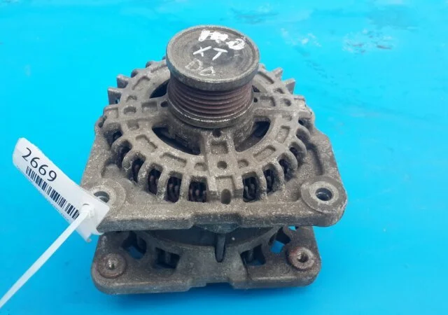 Генератор для Nissan X-Trail T31 RU 2007-2014 на фотографиях