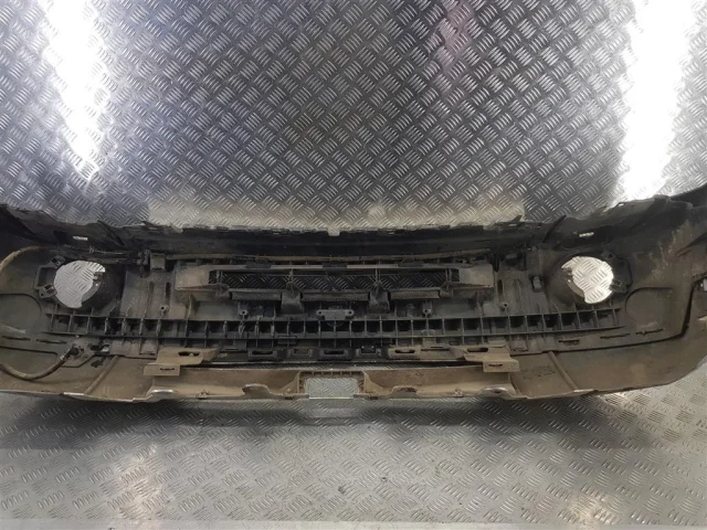 Бампер передний для Land Rover Discovery L319 2004-2009 на фотографиях