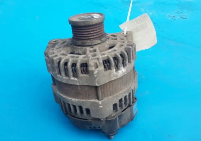 Генератор для Nissan X-Trail T31 RU 2007-2014 на фотографиях