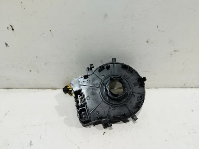 Подрулевой переключатель для Hyundai Solaris 1 рестайлинг 2014-2017 на фотографиях