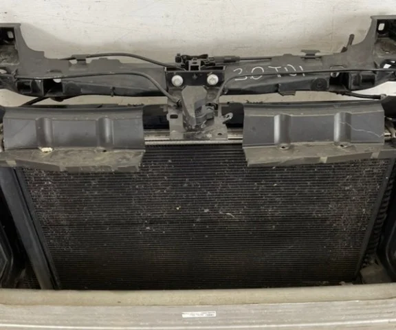 Кассета радиаторов для Audi Q7 4M 2015+ на фотографиях