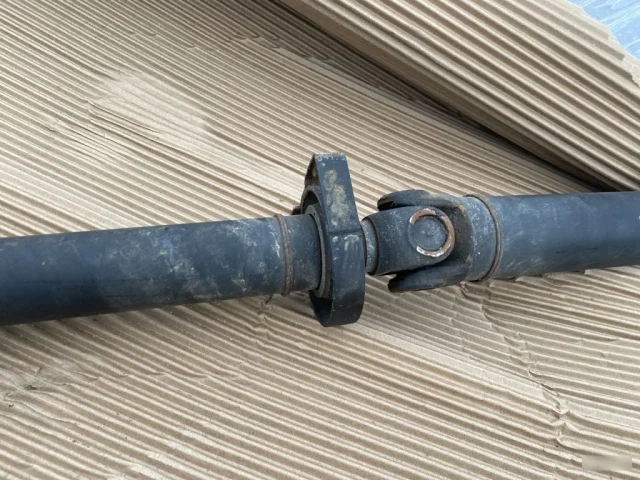 Карданный вал передний для Volvo XC90 I C 2002-2014 на фотографиях