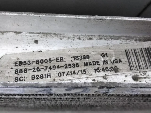 Радиатор охлаждения ДВС для Ford Explorer U502 rest 2014-2019 на фотографиях