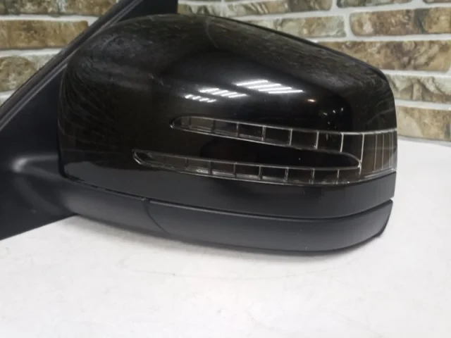 Стекла и зеркала для Mercedes-Benz GL class X166 2012-2016 на фотографиях