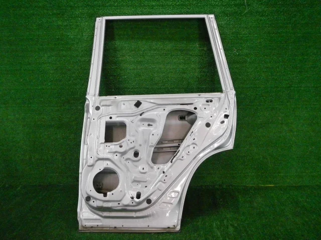 Дверь задняя правая для Nissan X-Trail T31 RU 2007-2014 на фотографиях