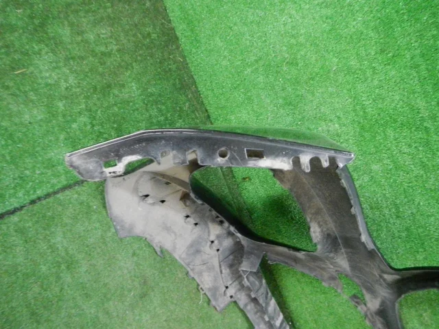 Бампер передний для Mercedes-Benz GLE class W166 2015-2018 на фотографиях