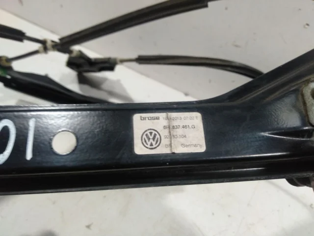 Мотор стеклоподъемника передний левый для Skoda Rapid I NH3 2012-2017 на фотографиях