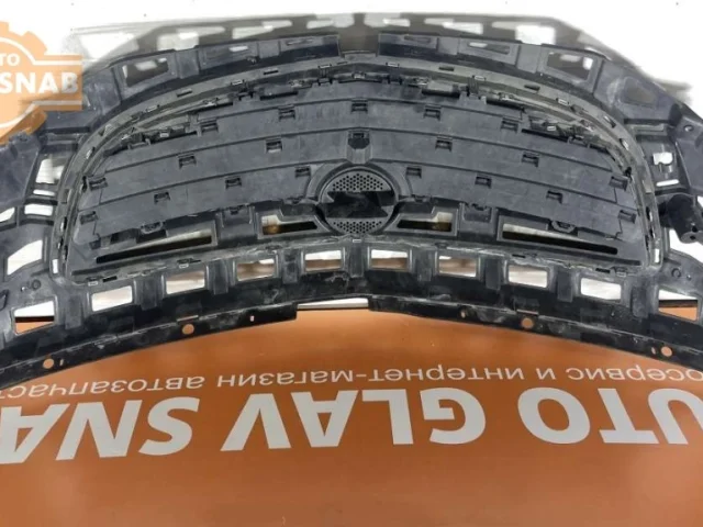 Молдинг решетки радиатора для Opel Insignia Универсал A 2008-2017 на фотографиях