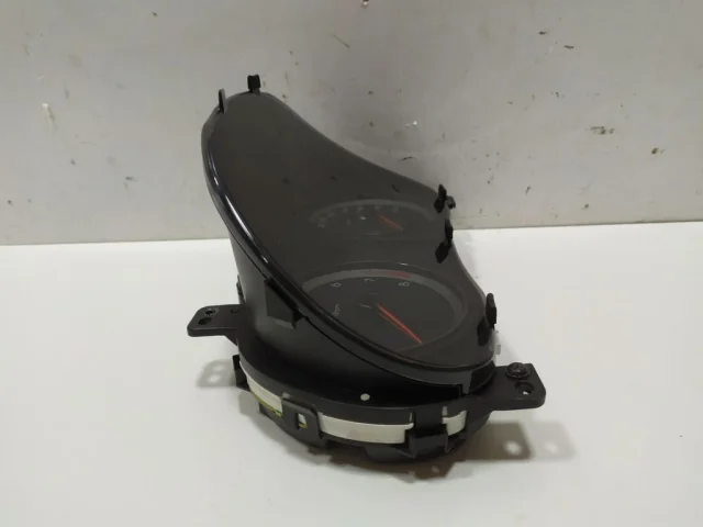 Приборная панель для Hyundai Solaris 1 RB (2011-2013) на фотографиях