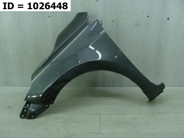 Крылья для Toyota Corolla E170 Седан (EU) 2012-2016 на фотографиях