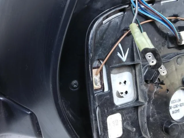 Зеркало боковое правое для Toyota Land Cruiser 200 2007-2015 на фотографиях