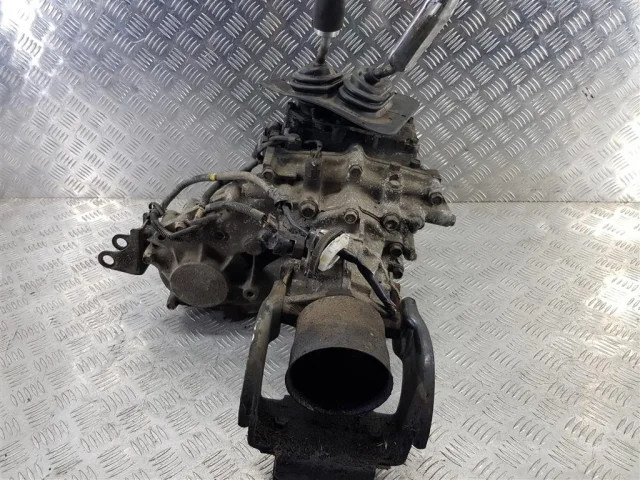 Раздатка для Mitsubishi Pajero Sport K90 1997-2009 на фотографиях