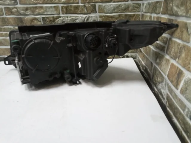 Фары для Land Rover Range Rover Evoque L538 Rest 2015-2018 на фотографиях