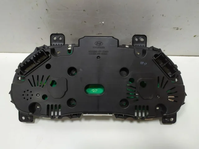 Приборная панель для Hyundai Solaris 1 RB (2011-2013) на фотографиях