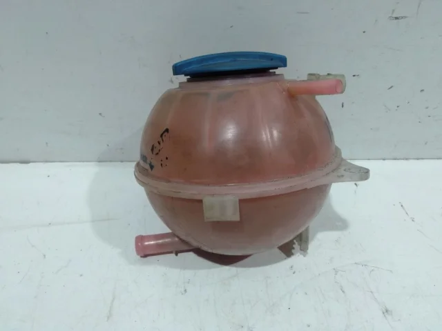 Расширительный бачок радиатора для Skoda Rapid I rest NH3 2017-2020 на фотографиях