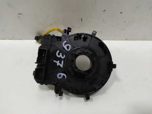 Подрулевой переключатель для Hyundai Solaris 1 рестайлинг 2014-2017 на фотографиях