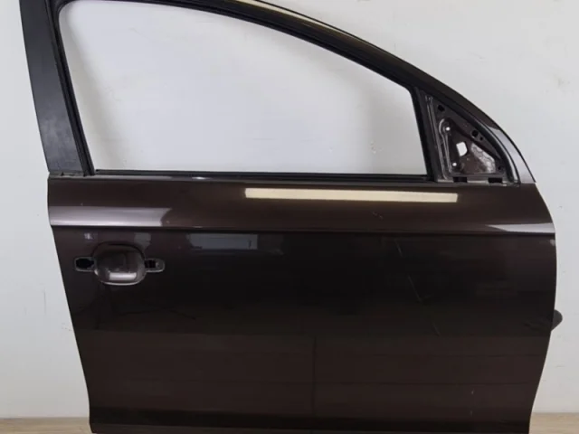 Дверь передняя правая для Audi Q7 4L 2005-2015 на фотографиях