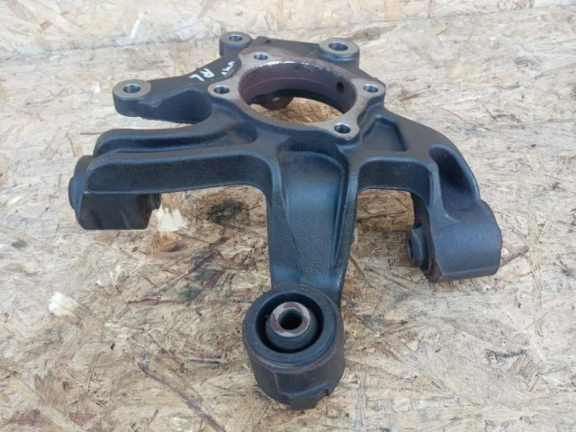 Цапфа задняя левая для Suzuki Grand Vitara 2005-2014 на фотографиях