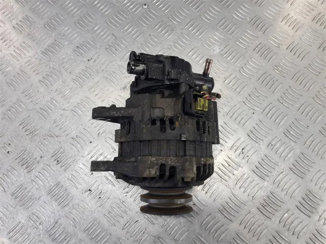 Генератор для Mitsubishi Pajero Sport K90 1997-2009 на фотографиях