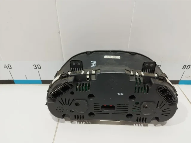 Приборная панель для Hyundai Solaris 1 RB (2011-2013) на фотографиях