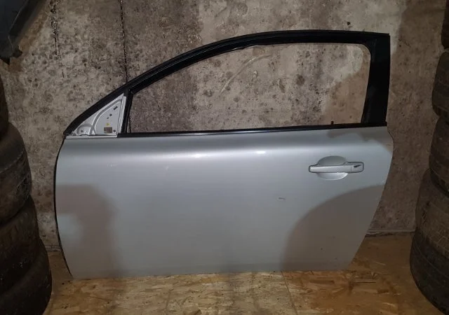 Дверь багажника для Volvo C30 MK 2006-2013 на фотографиях