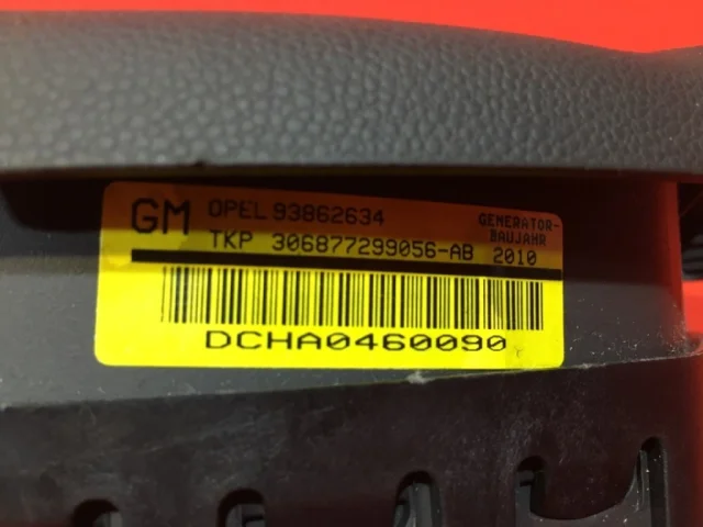 Подушка безопасности водителя для Opel Astra J Седан 2011-2017 на фотографиях