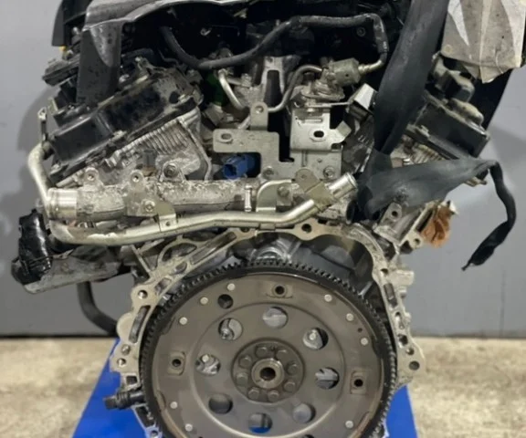 Двигатель без навесного для Nissan Pathfinder R52 2013-2017 на фотографиях