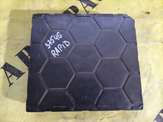 Блок комфорта для Skoda Rapid I NH3 2012-2017 на фотографиях