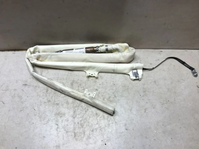 Шторка безопасности левая для BMW X5 Е70 2006-2013 на фотографиях