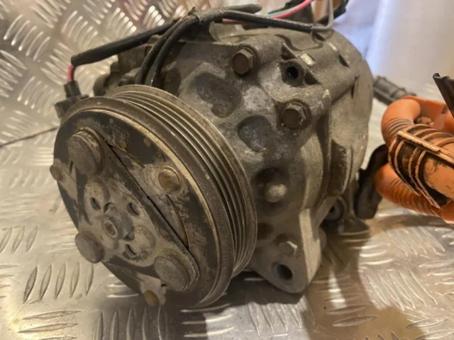 Компрессор кондиционера для Honda Civic FA 2005-2010 седан на фотографиях