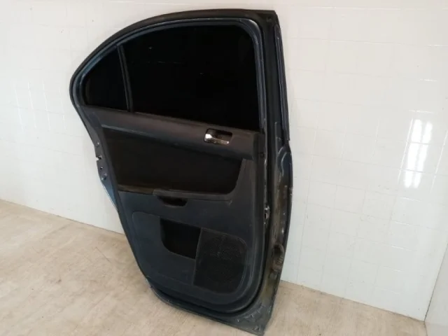 Дверь задняя левая для Mitsubishi Lancer 9 Седан CS 2003-2010 на фотографиях