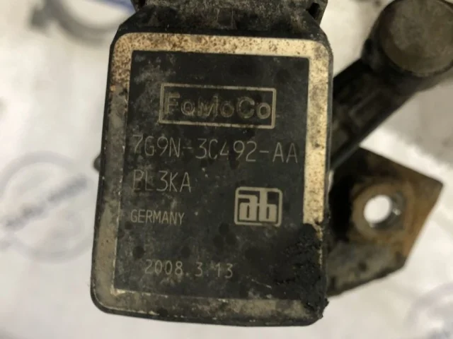 Датчик положения кузова для Volvo XC60 Y20 2008-2017 на фотографиях