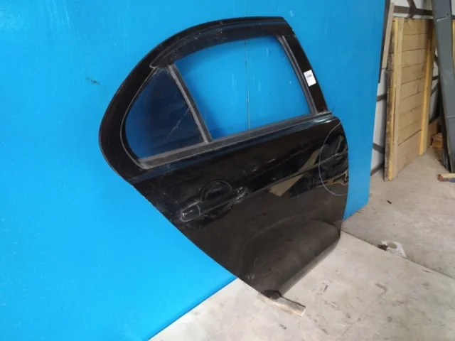 Дверь задняя правая для Mitsubishi Lancer 9 Седан CS 2003-2010 на фотографиях