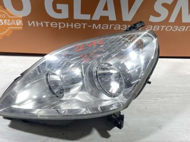 Фары для Opel Zafira B 2005-2015 на фотографиях