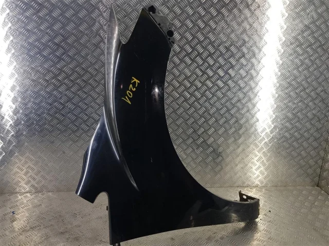 Крыло правое для Mazda CX 7 ER 2006-2010 на фотографиях
