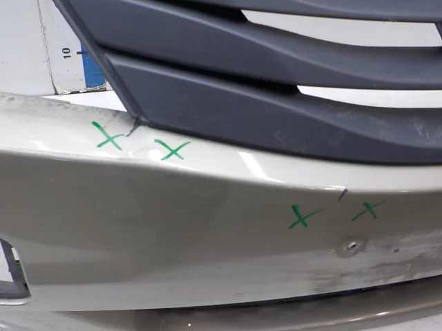 Усилитель переднего бампера для Renault Logan 2005-2015 (LS) на фотографиях