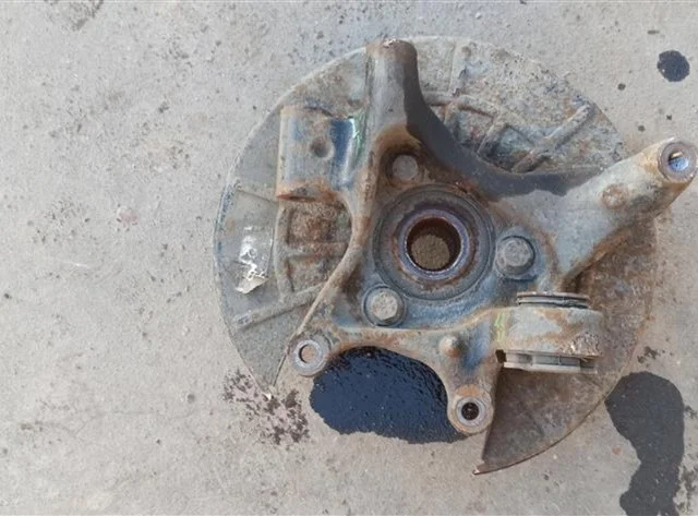 Кулак задний левый для Opel Insignia Универсал A 2008-2017 на фотографиях