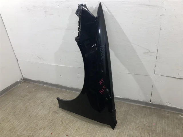 Крыло левое для Subaru Legacy BL/B13 2003-2009 на фотографиях