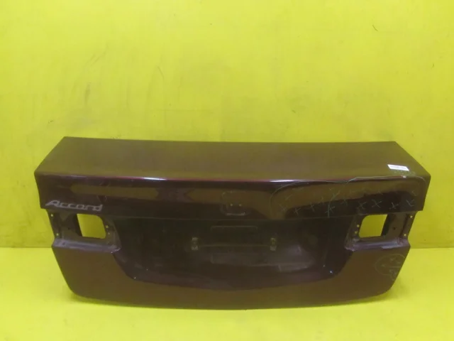 Крышка багажника для Honda Accord 8 2008-2013 на фотографиях