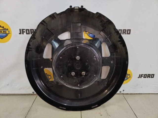 Чехол запасного колеса для Suzuki Grand Vitara 2005-2014 на фотографиях