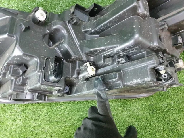 Фара правая для Exeed VX 2021+ на фотографиях