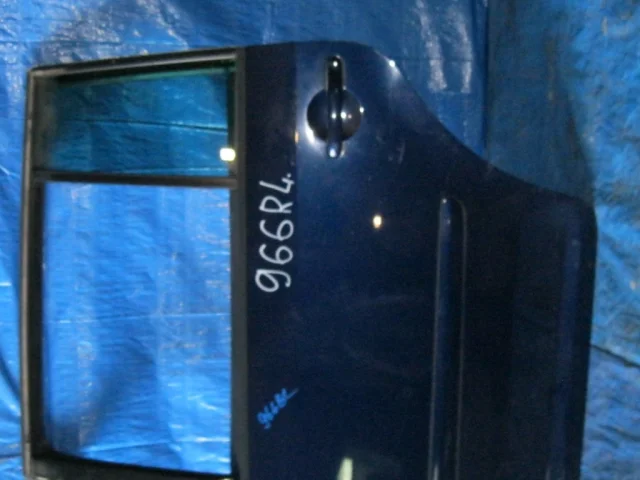 Дверь задняя левая для Volkswagen Touran 1T 2003-2015 на фотографиях