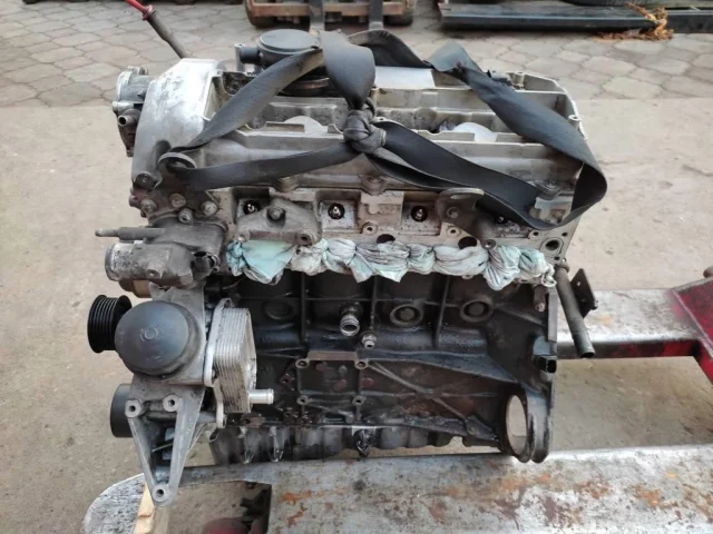 Двигатель для Mercedes-Benz Vito W639 Vito Микроавтобус 2003-2013 на фотографиях