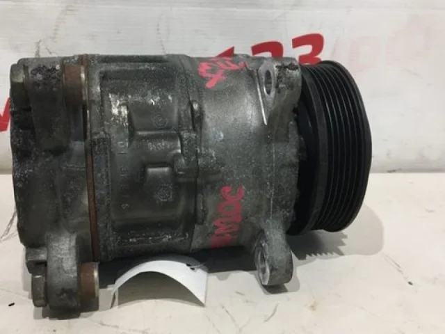 Компрессор кондиционера для BMW X3 F25 2010-2017 на фотографиях