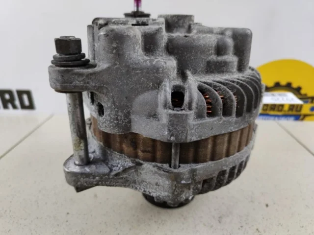 Генератор для Mitsubishi Outlander XL 2006-2012 на фотографиях